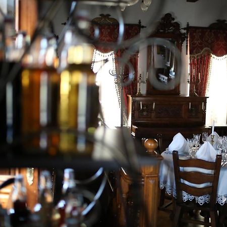 Antique House Hotel Dubno Dış mekan fotoğraf