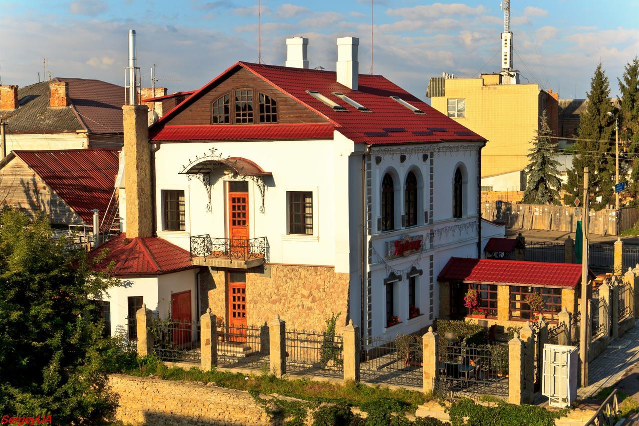 Antique House Hotel Dubno Dış mekan fotoğraf