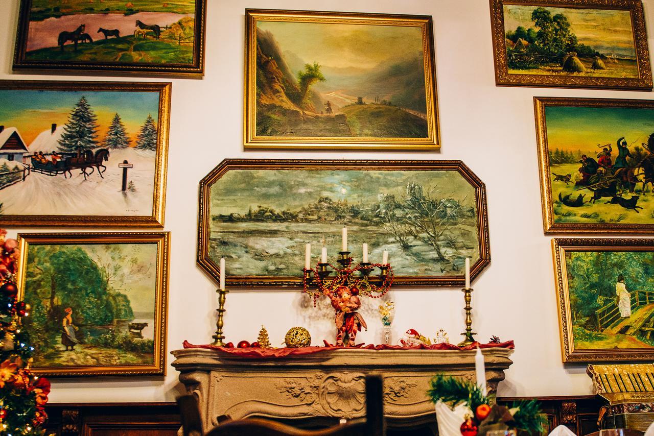 Antique House Hotel Dubno Dış mekan fotoğraf
