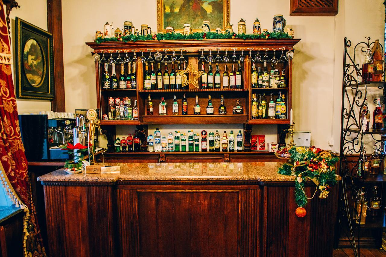 Antique House Hotel Dubno Dış mekan fotoğraf