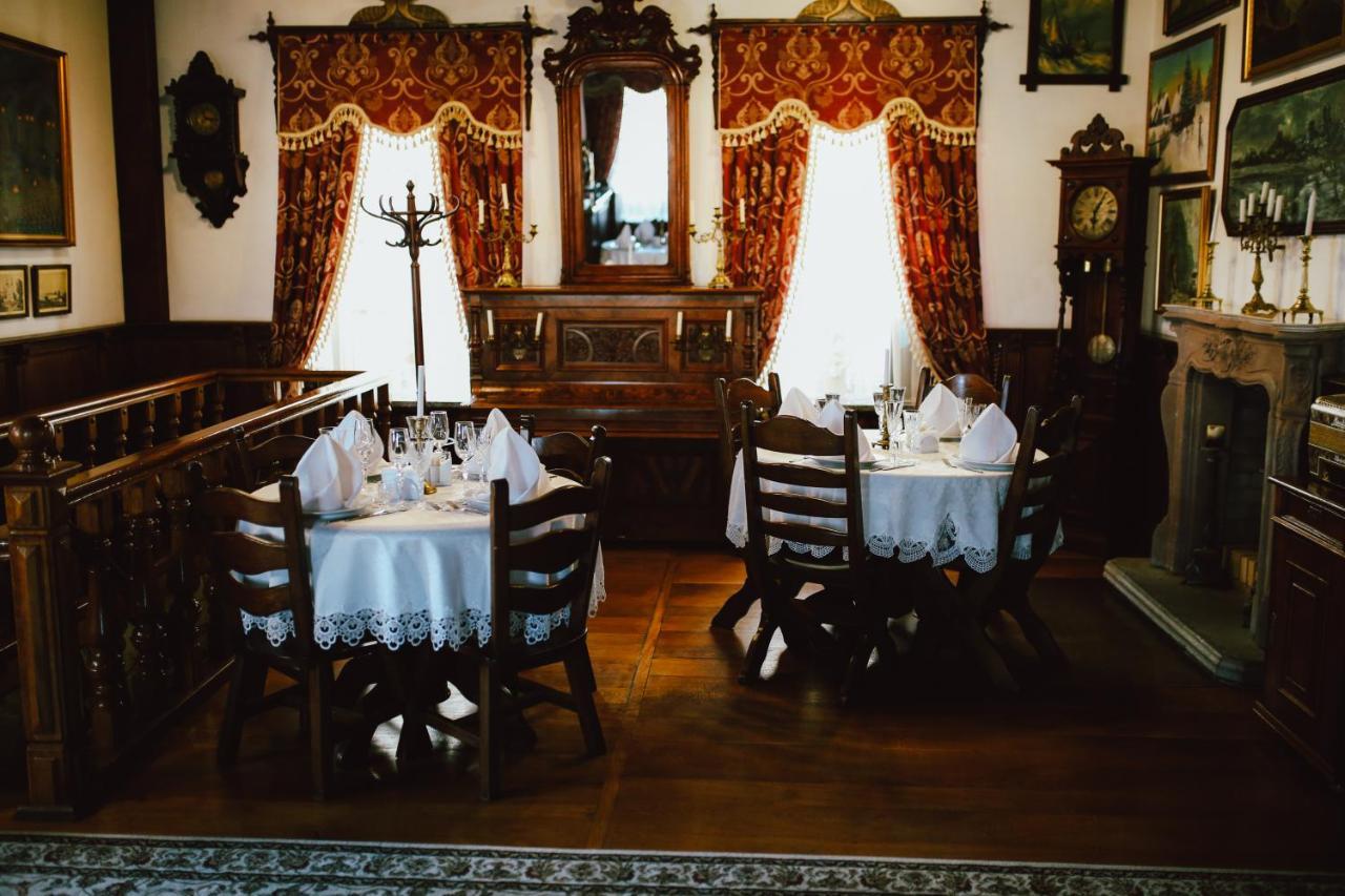 Antique House Hotel Dubno Dış mekan fotoğraf