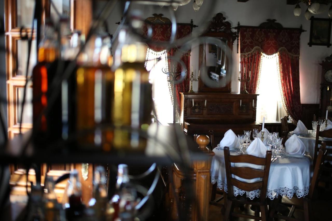 Antique House Hotel Dubno Dış mekan fotoğraf